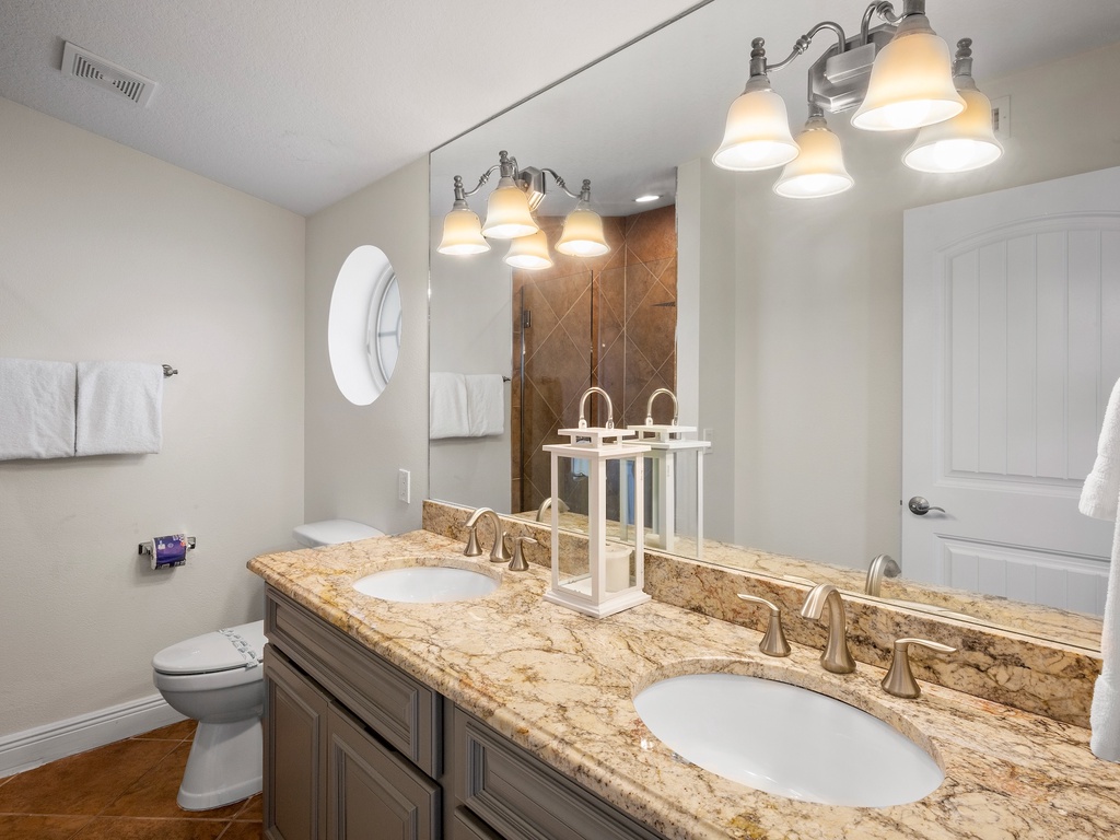 Primary Bathroom, Ensuite