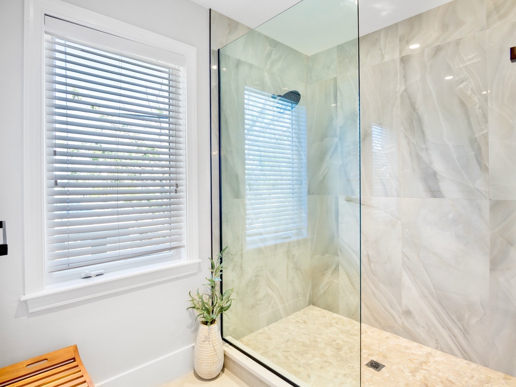 Primary Bathroom, Ensuite