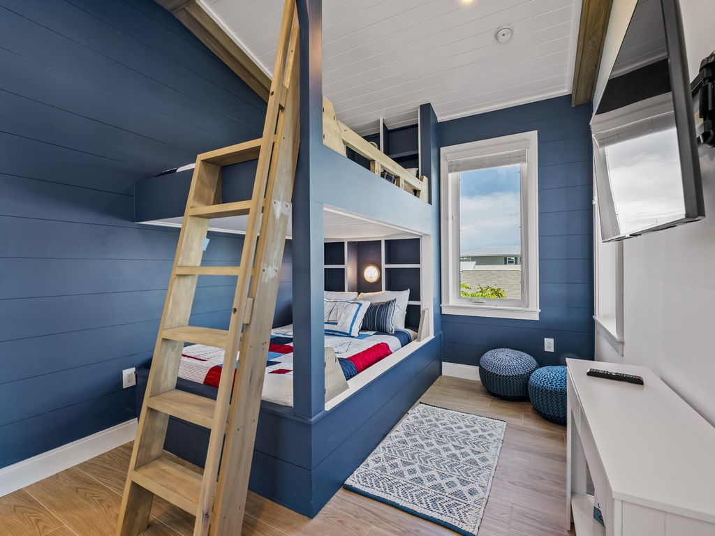 Additional Bedroom - Twin/Twin Bunk