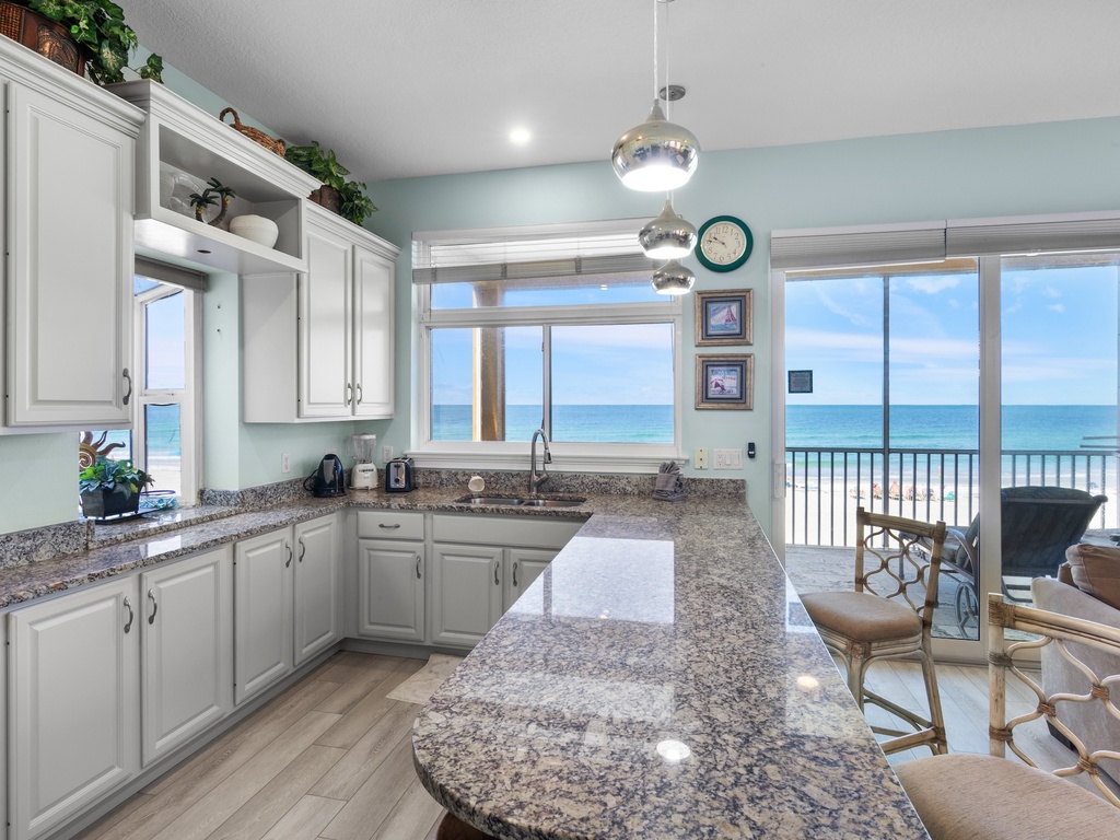 Kitchen, Breakfast Bar