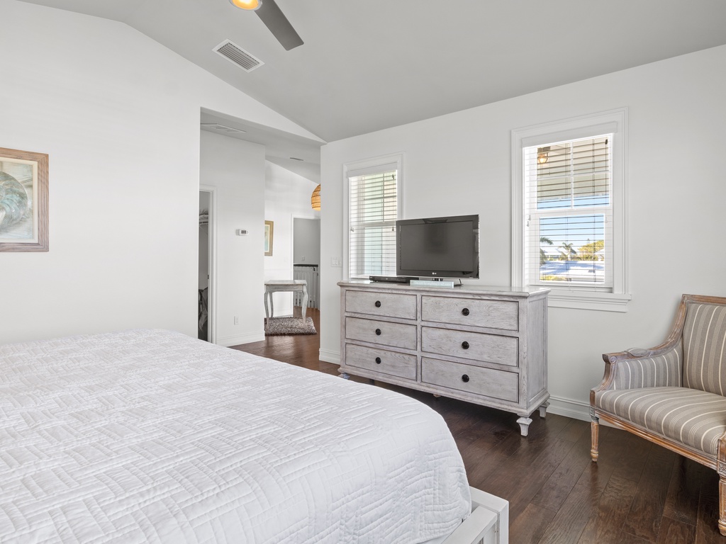 Primary Bedroom, King