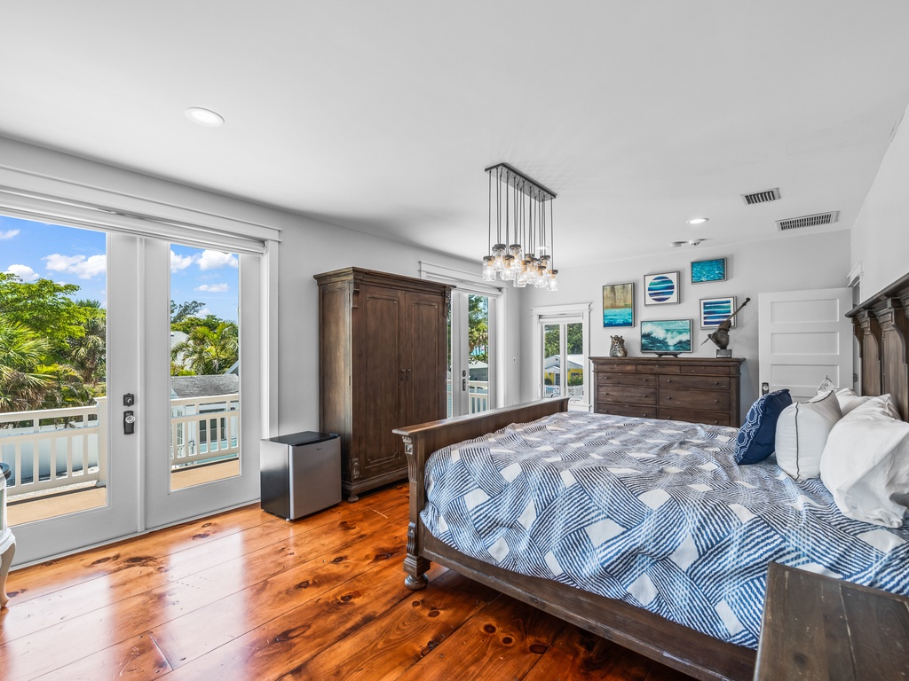 Primary Bedroom - King