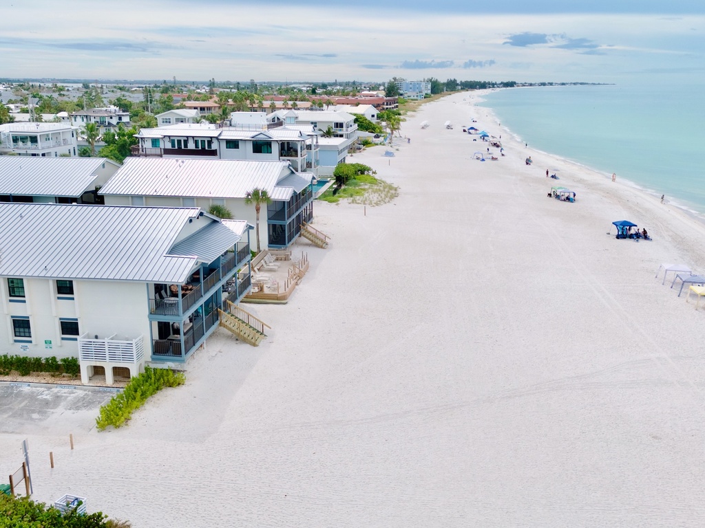 Beach access right outside