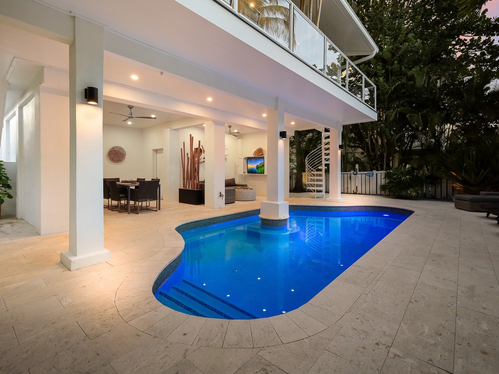 Private Pool