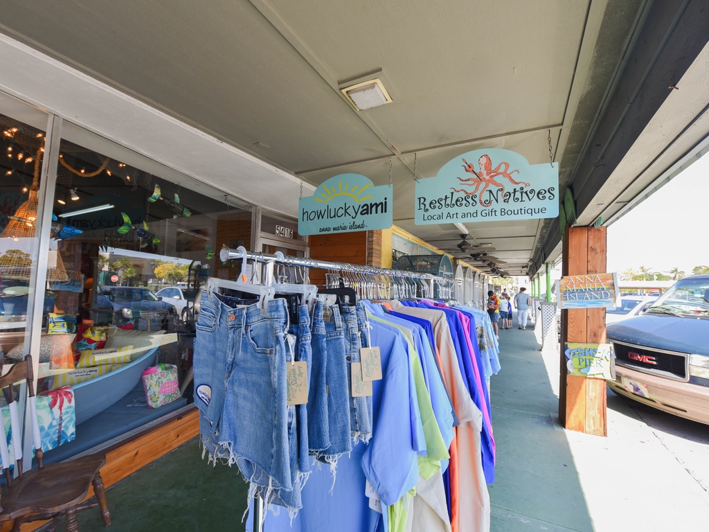 Shop on the Island
