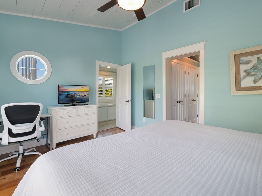 Primary Bedroom - King