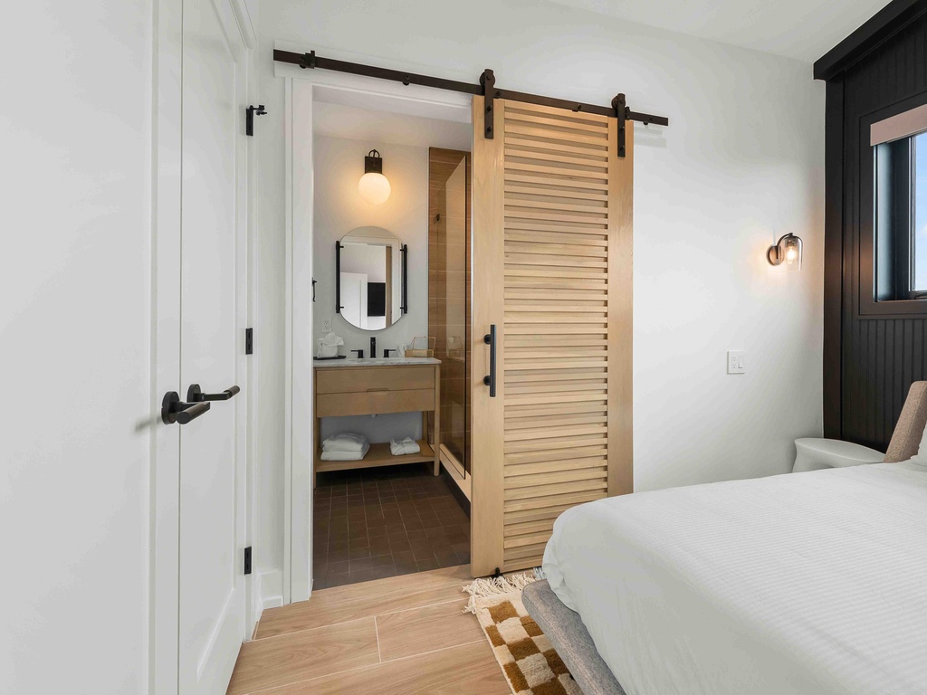 Third Bedroom - King