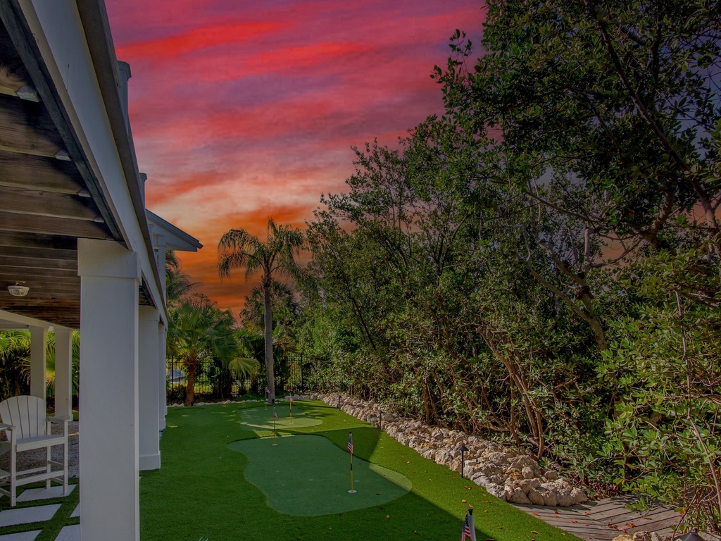 Coco Cottage by Anna Maria Island Accommodations