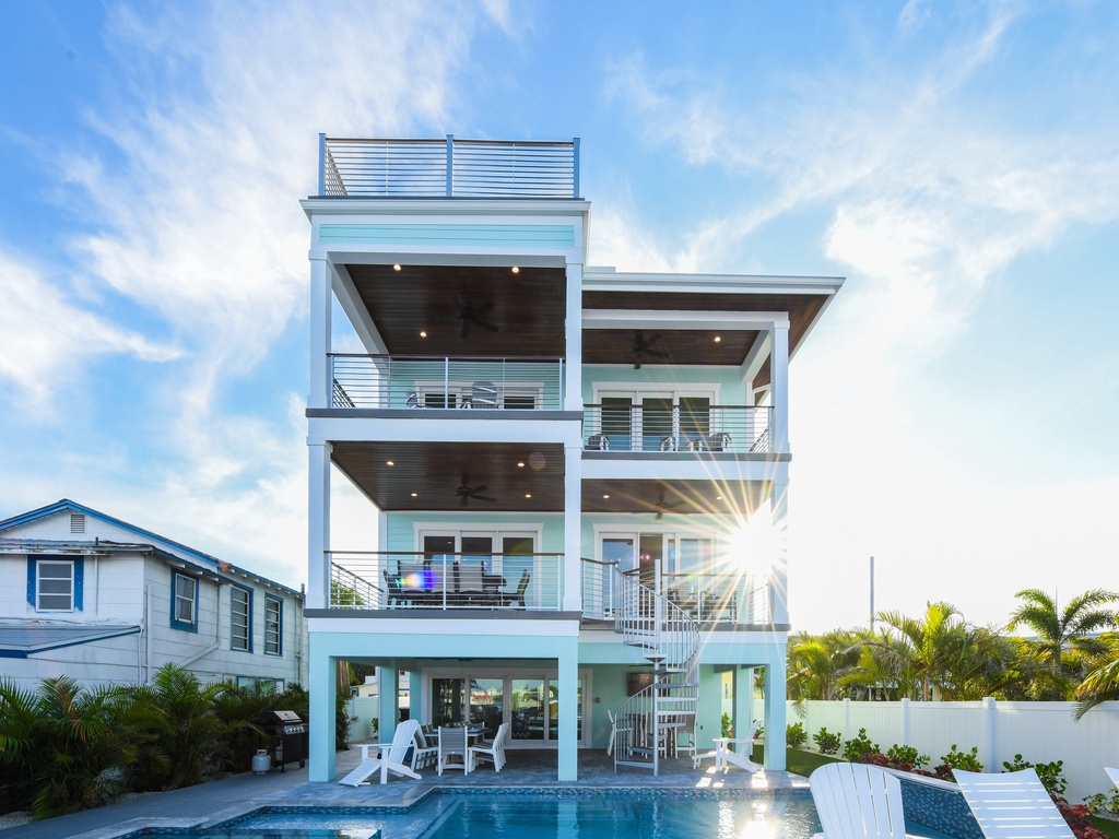 Bayfront Retreat by AMI Locals