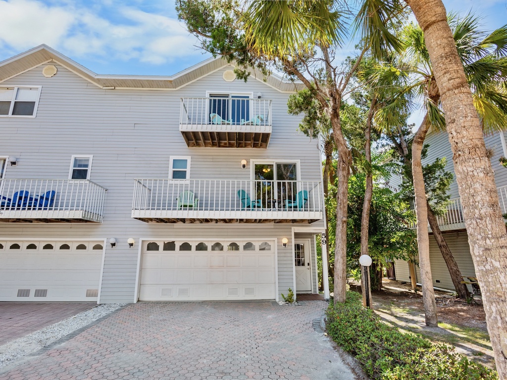 Sunshine Daydream by Anna Maria Island Accommodations