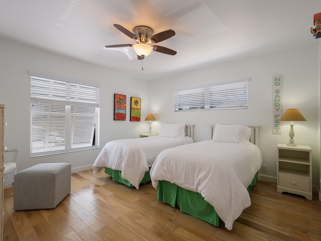 Third Bedroom - Two Twins