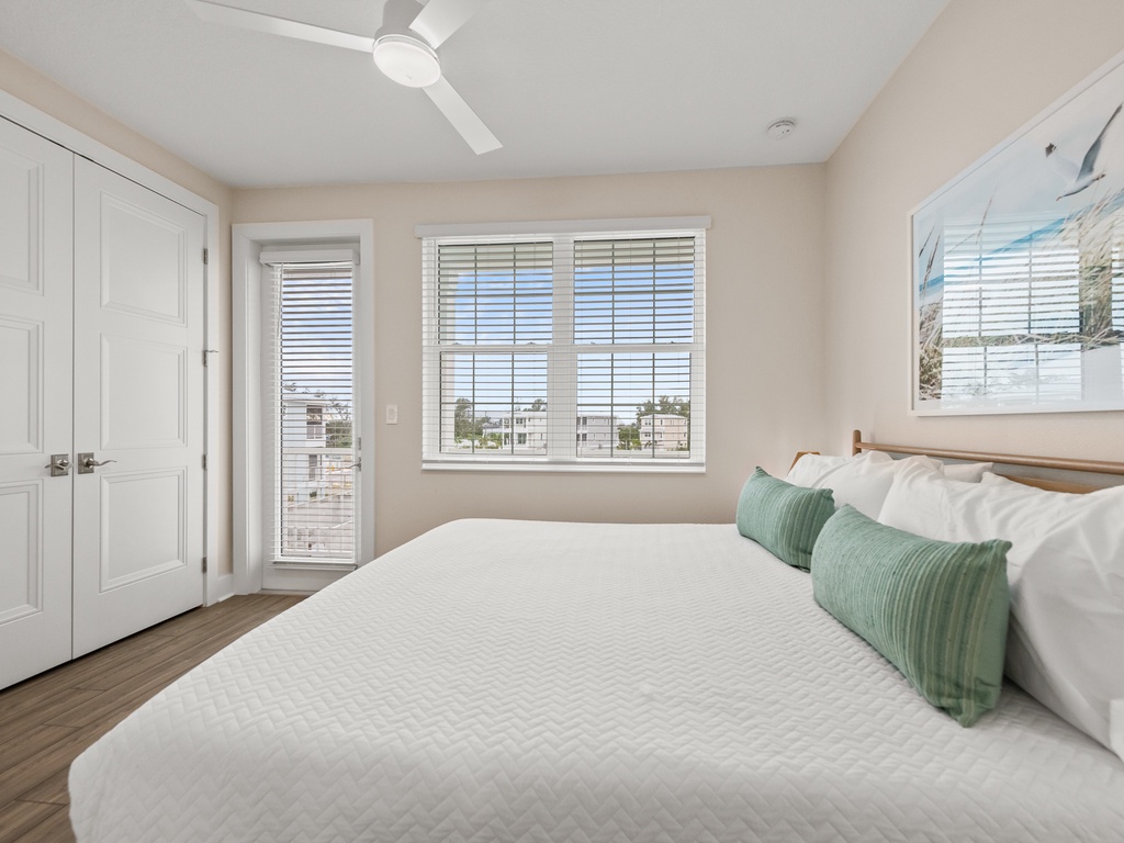 Second Bedroom - King