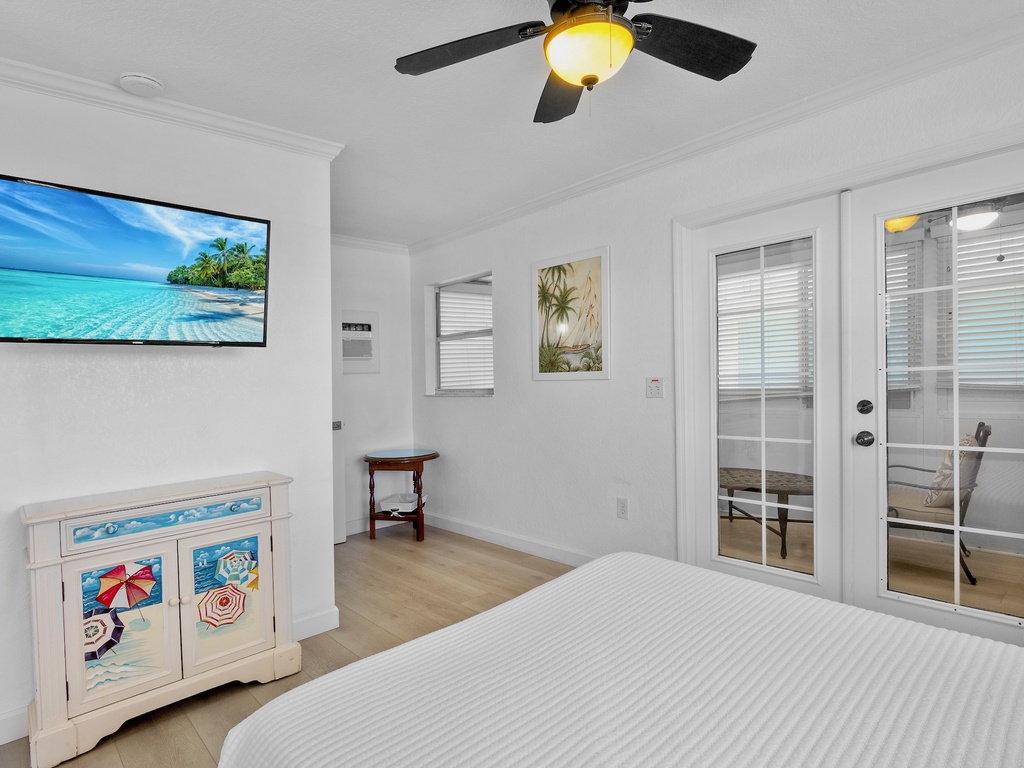 Second Bedroom - Queen