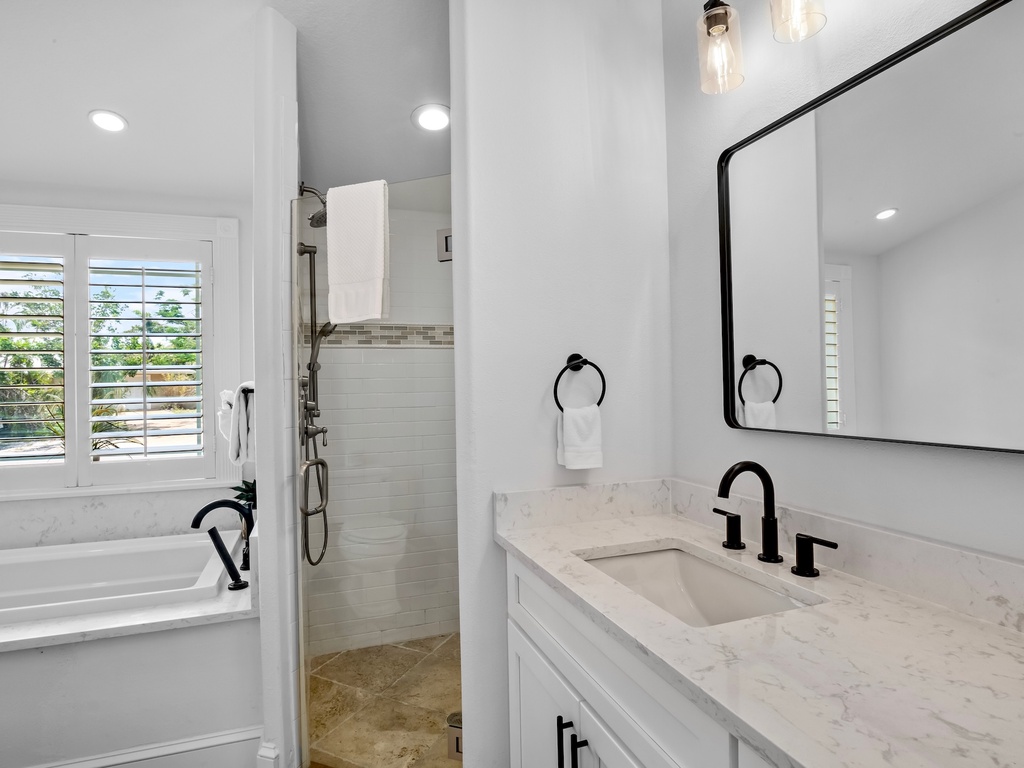 Primary Bathroom, Ensuite