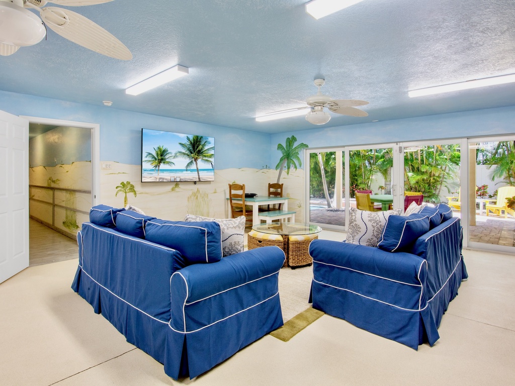 Game Room with TV and Lounge Area