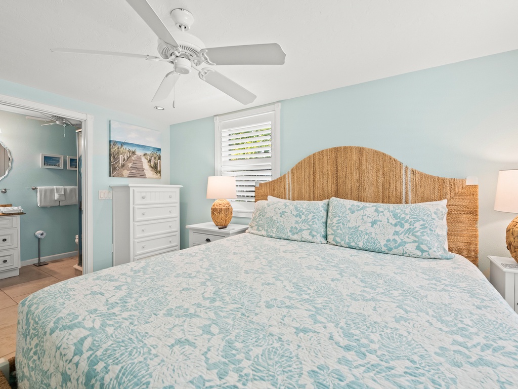 Second Bedroom, King bed