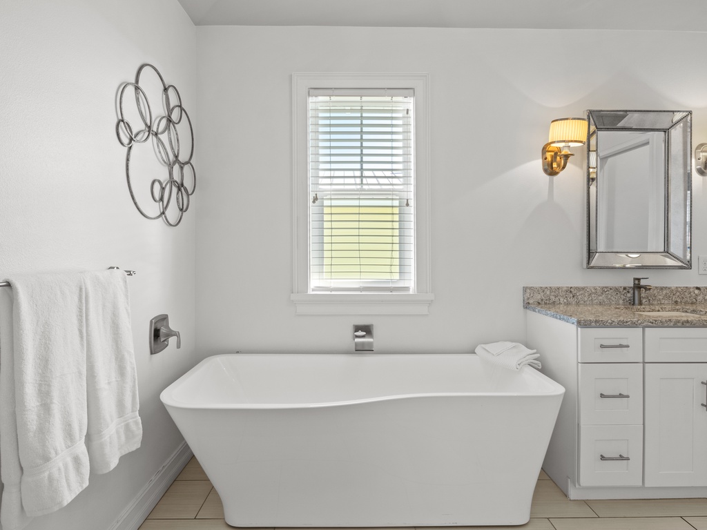 Primary Bathroom, Ensuite