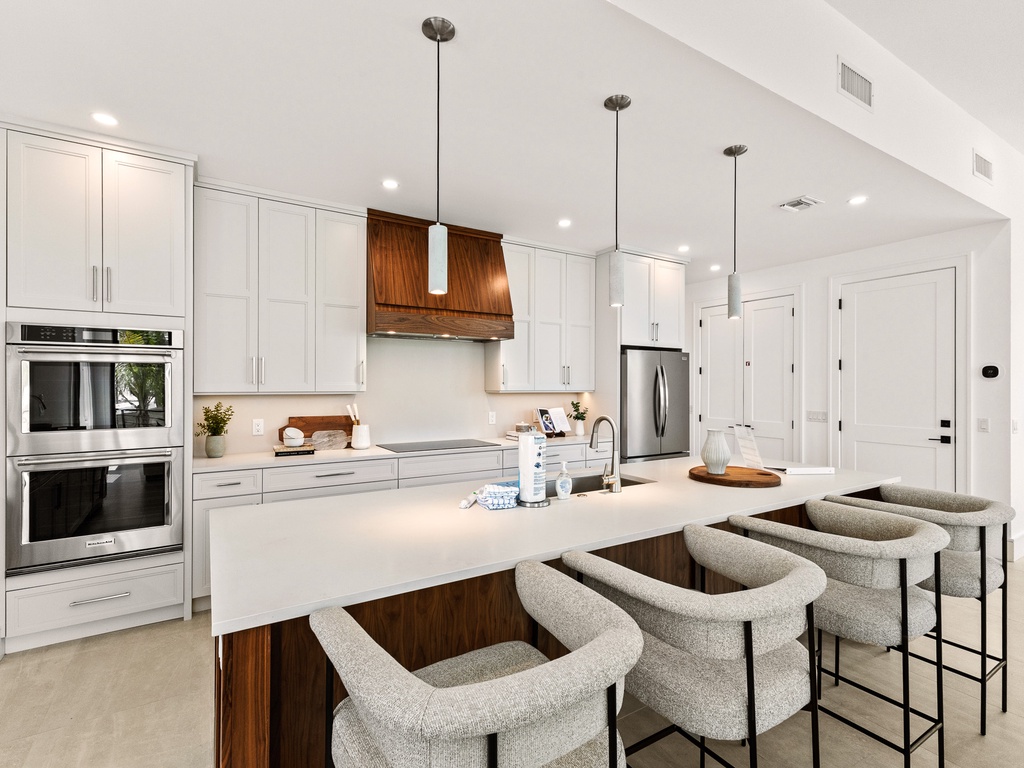 Kitchen, Breakfast Bar