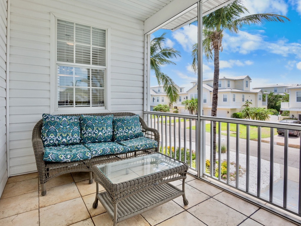 Balcony, Seating Area