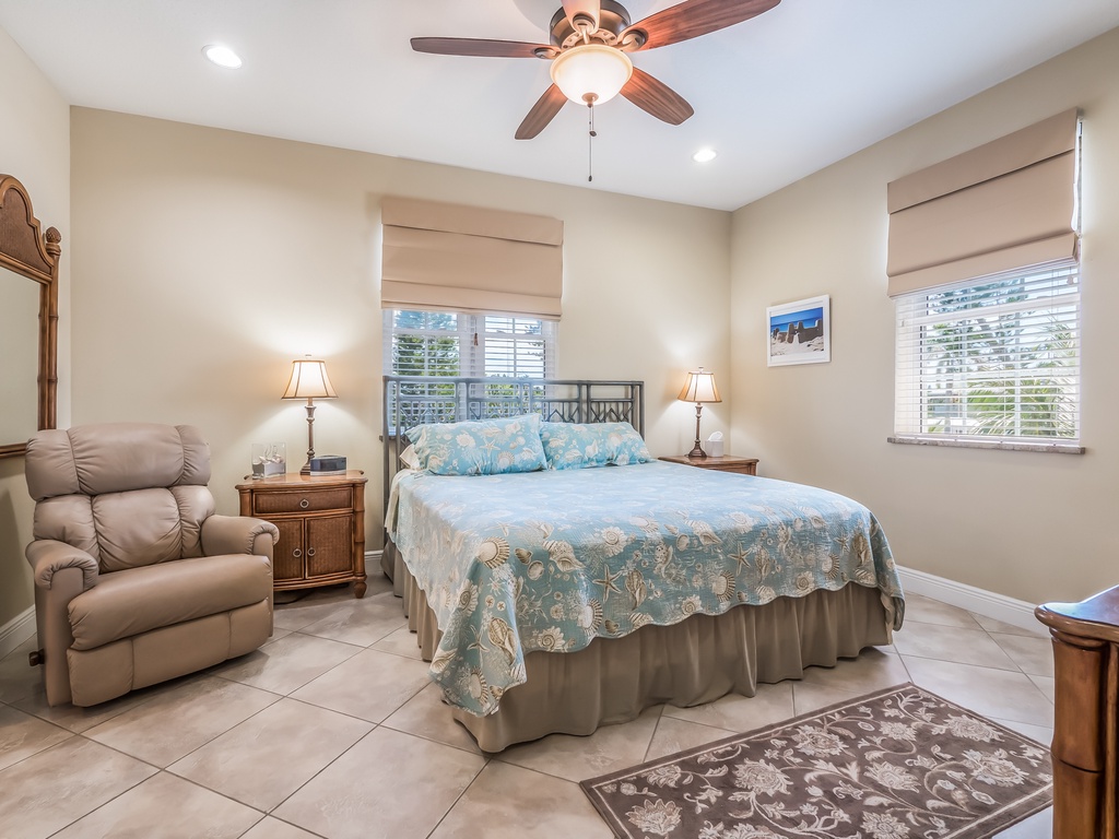 Second Bedroom - King