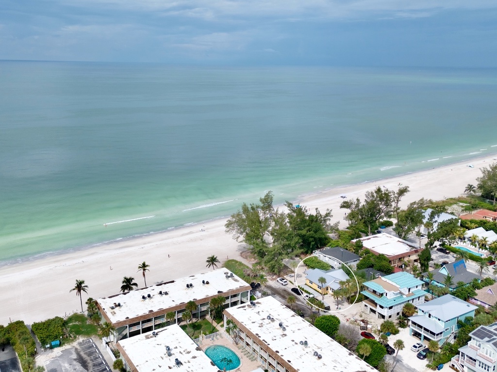 Whispering Waves West by Anna Maria Vacations
