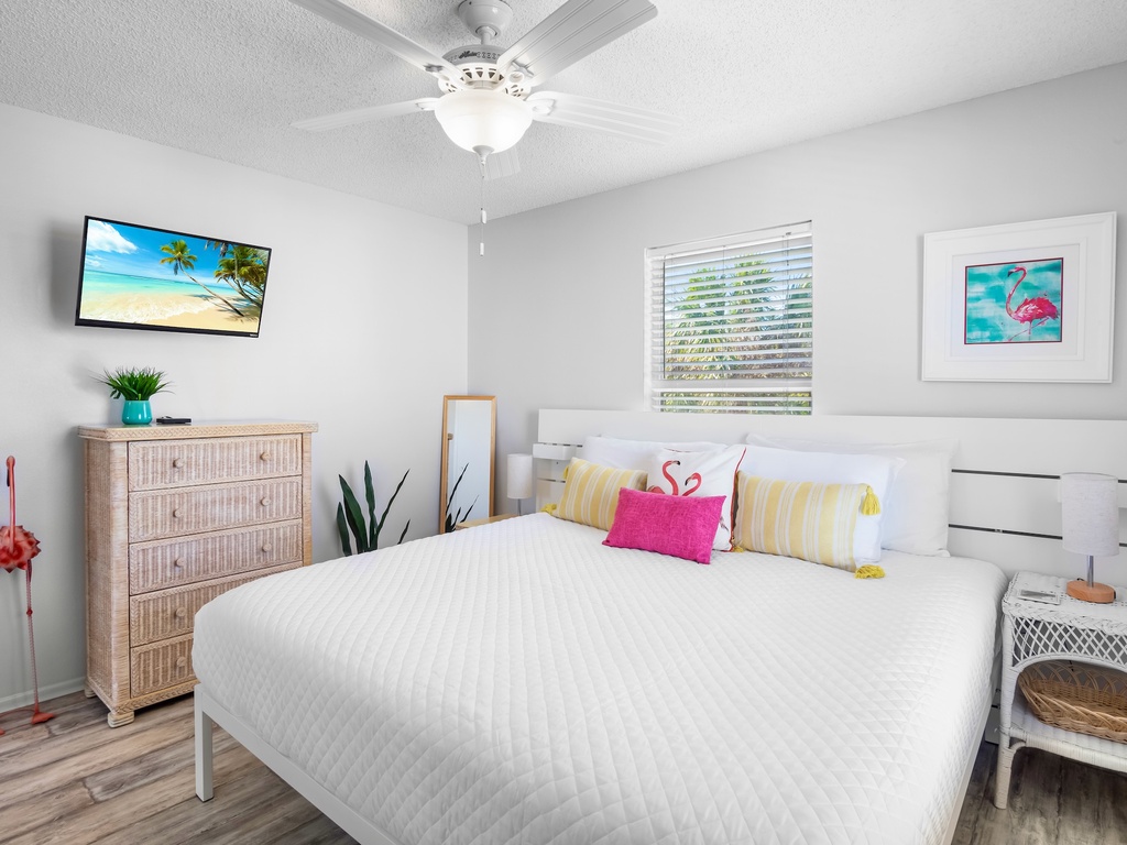 Second Bedroom, King