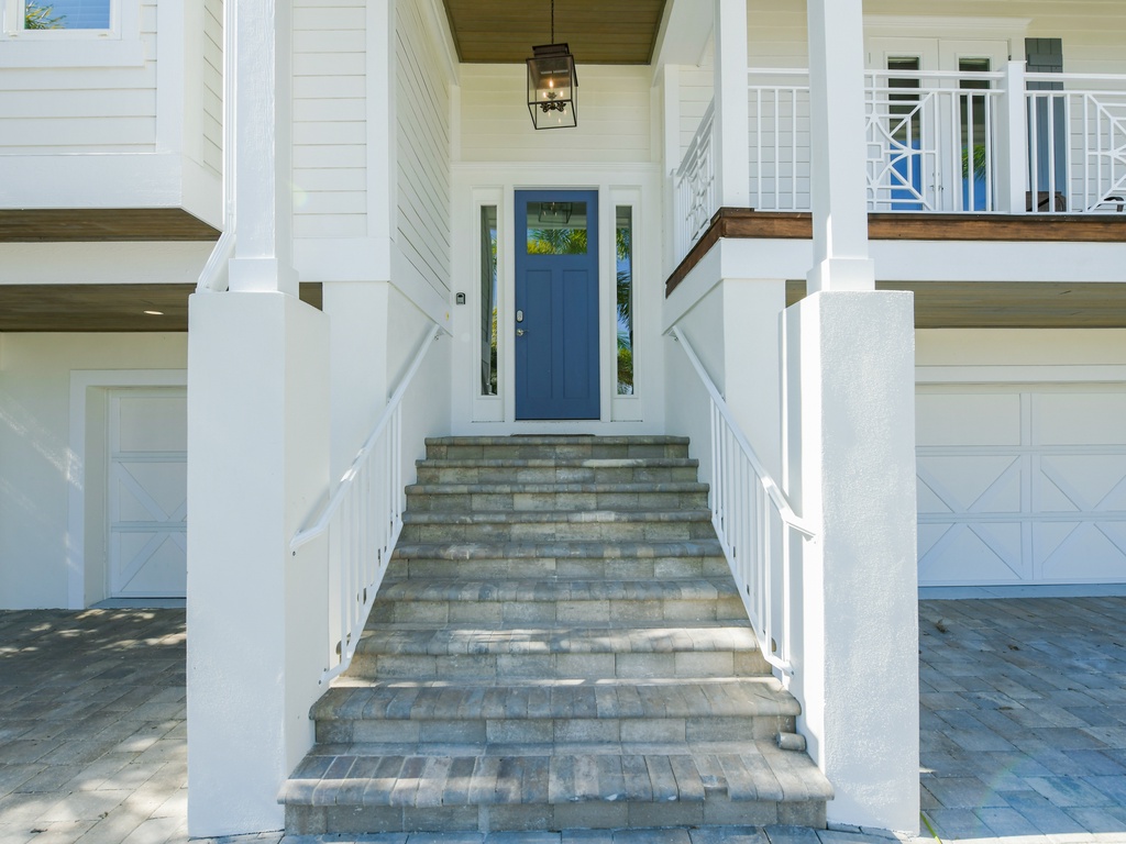 Serenity Beach - AMI Locals