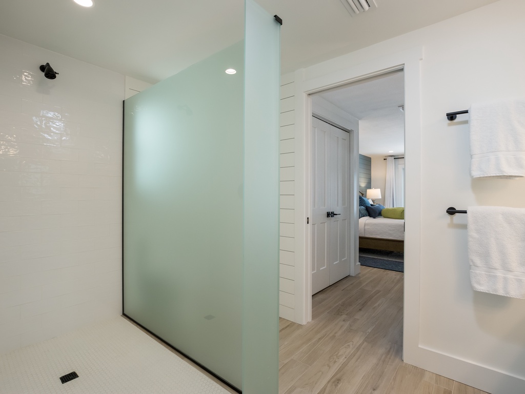 Primary Bathroom, Ensuite