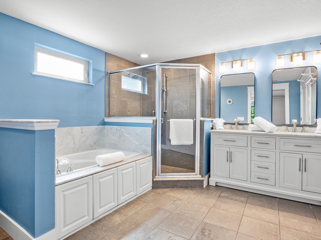 Primary Bedroom, Ensuite Bathroom