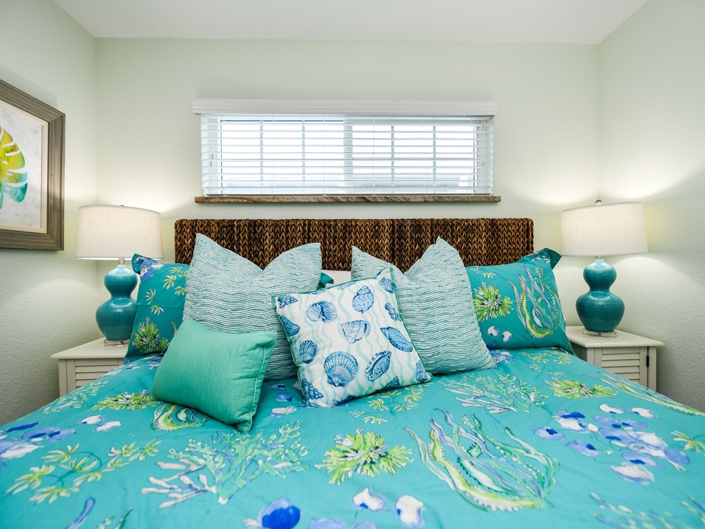 Queen Room With Cozy Vibe