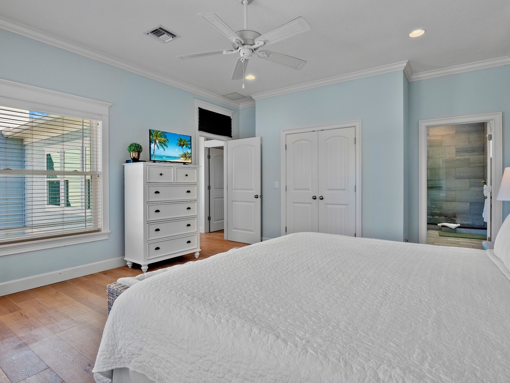 Primary Bedroom, King