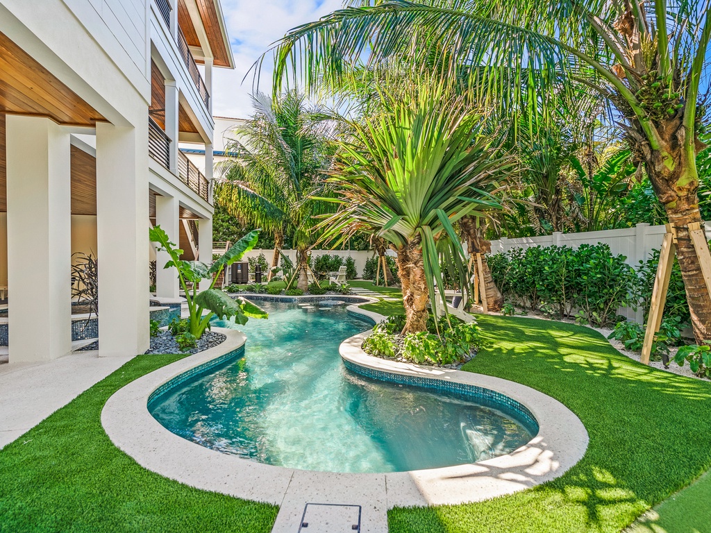 Private Pool and Spa