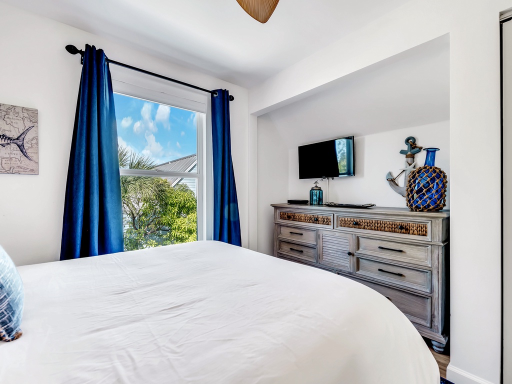 Second Bedroom - King