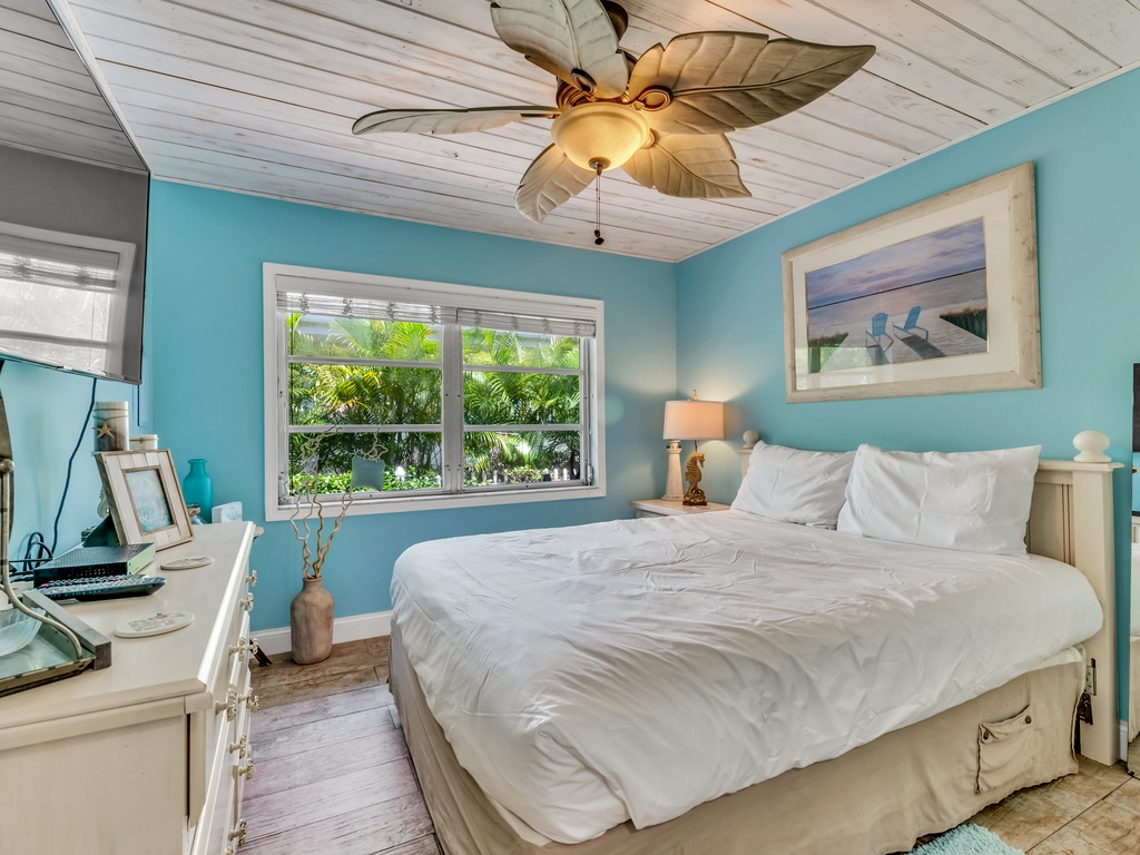 Primary Bedroom, King