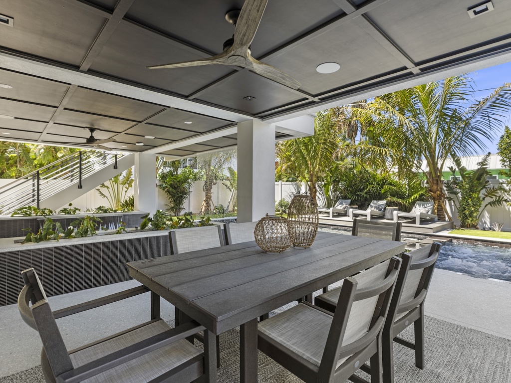 Covered Outdoor Dining