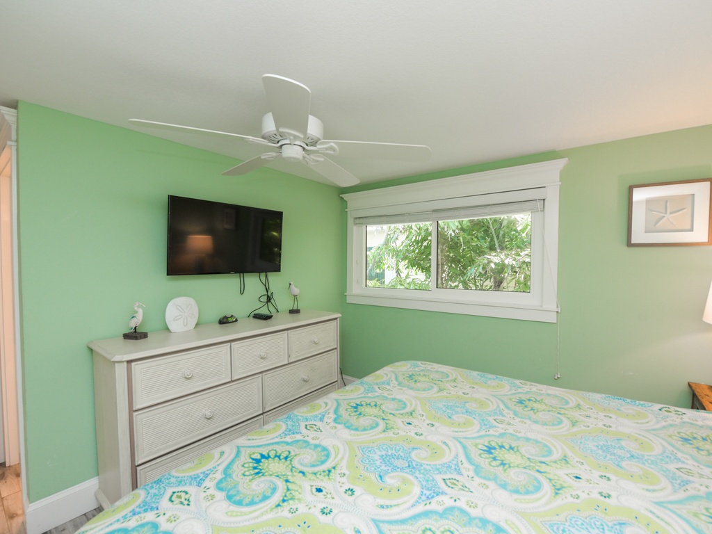 Primary Bedroom, King