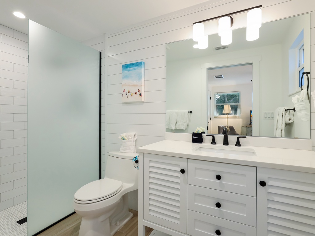 Second Bathroom, Ensuite