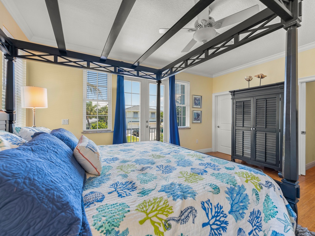 Primary Bedroom, Second Floor: King