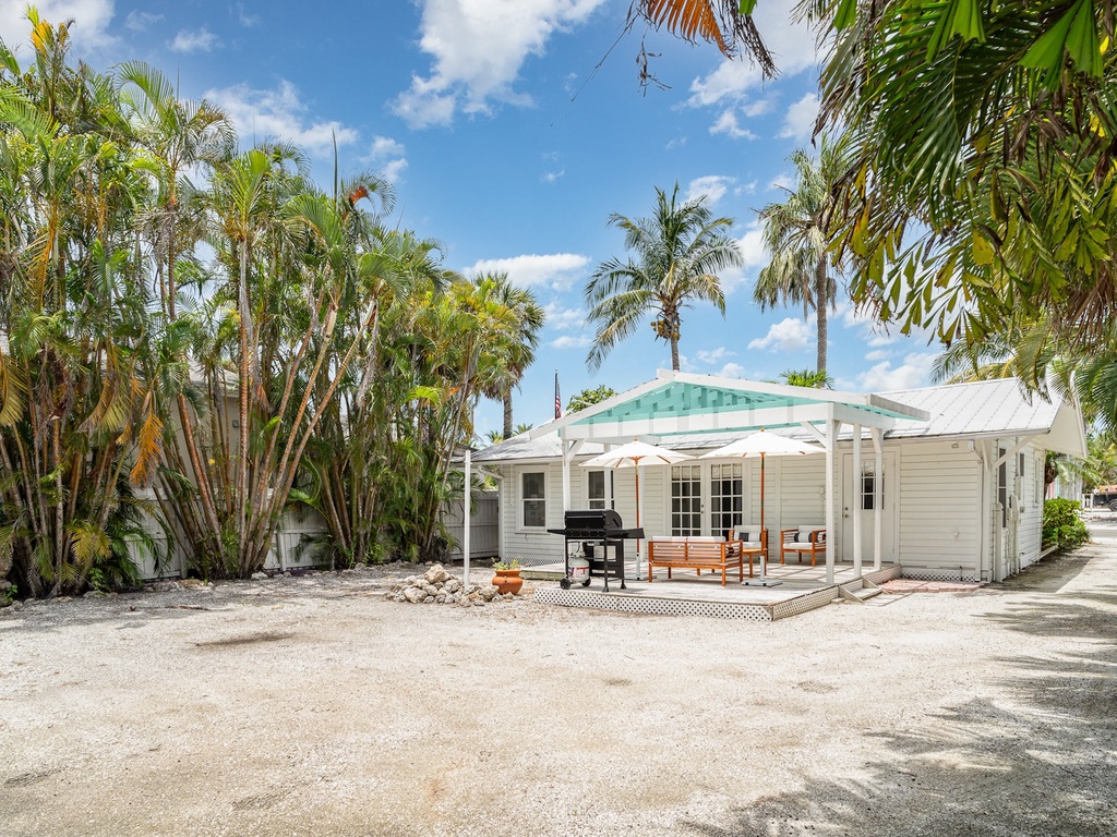 Outdoor Dining, Outdoor Grill