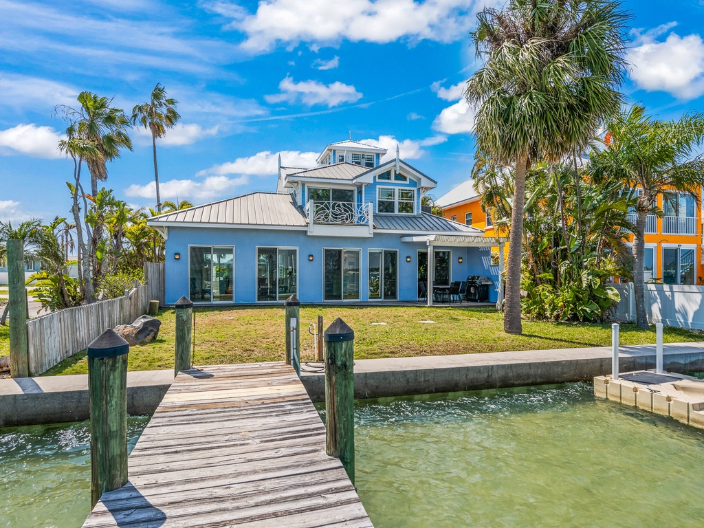 Best Of Boat Worlds by AMI Locals