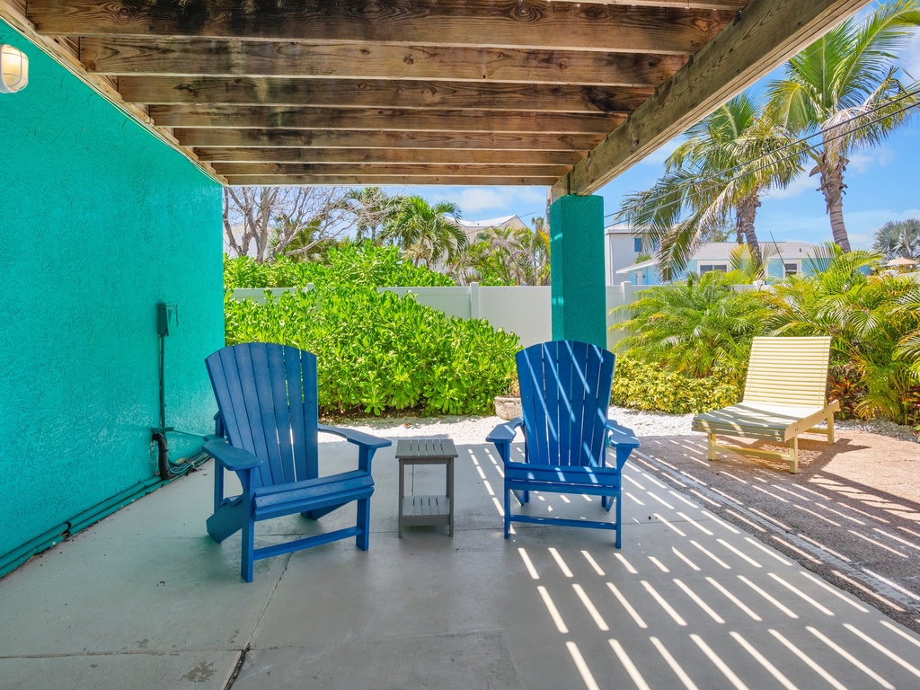 Cozy lounge with coastal breeze