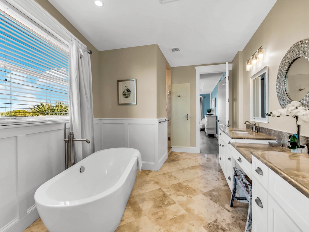 Primary Bathroom, Ensuite