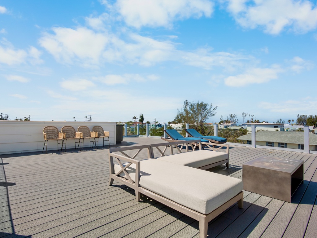 Rooftop Deck