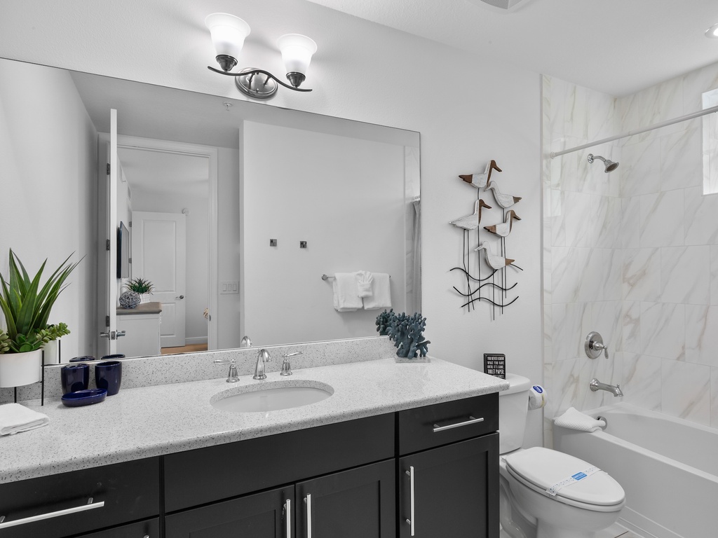 Second Bathroom, Ensuite