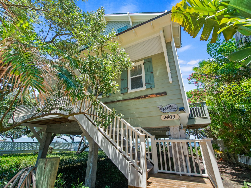 Water's Edge Cottage