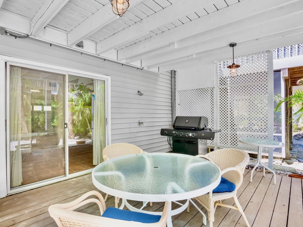 Outdoor Dining, Outdoor Grill