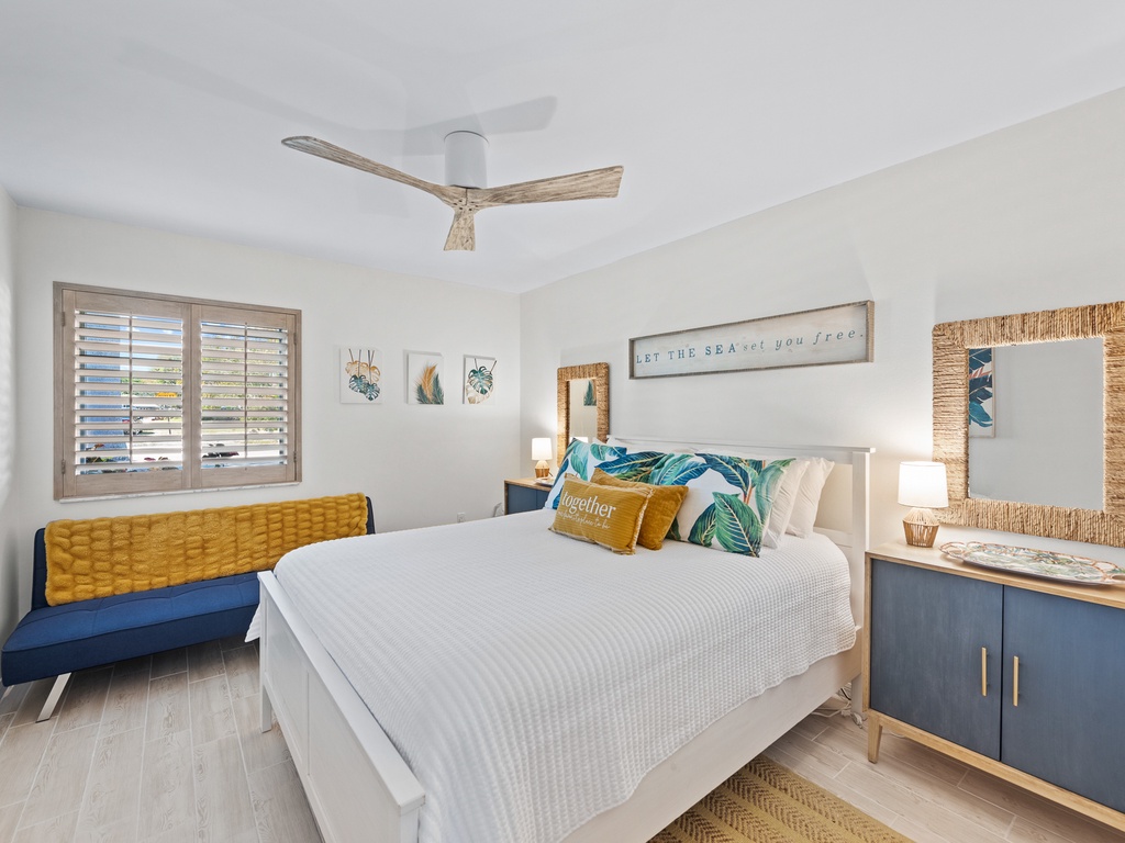 Third Bedroom - Queen