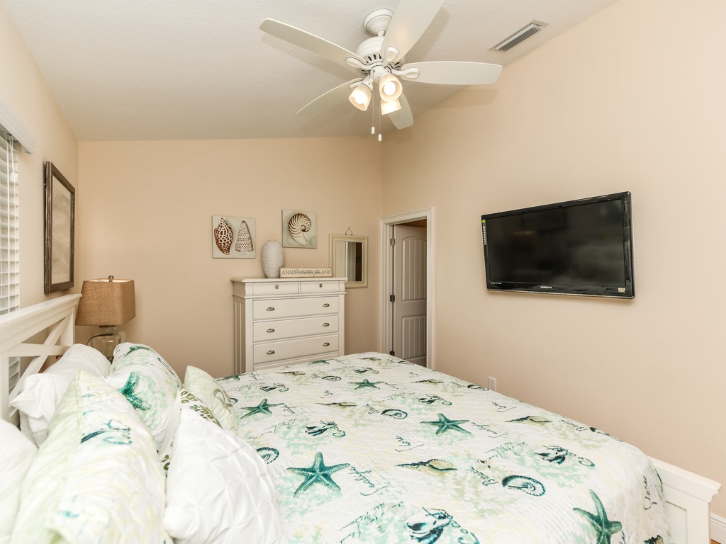 Primary Bedroom - King Bed