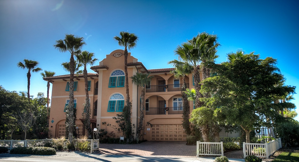 Front of Bradenton Beach Club