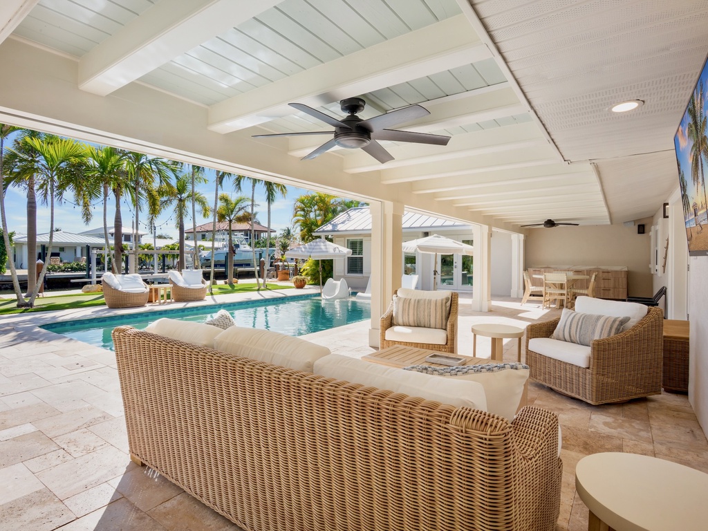 Covered patio with seating